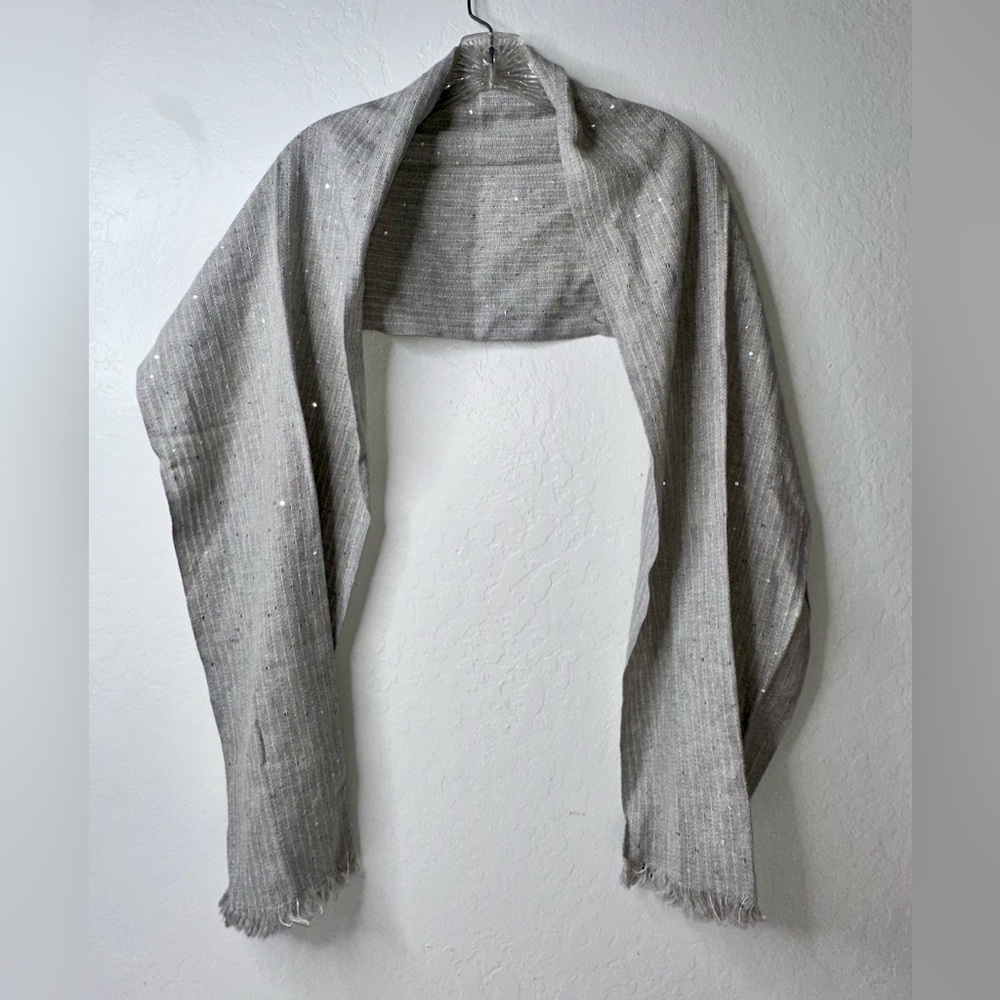Banana Republic Scarf Wrap 70" Gray W/ Silver Sequins Weave Pattern Fringe Chic
